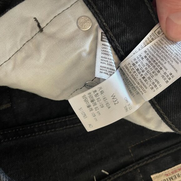 Levi's Premium 501 Black Women's Button fly Distressed Jean Shorts, Size 32 NWOT - Picture 5 of 7